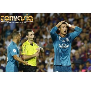 Mendorong Wasit, Ronaldo di Hukum Lima Laga | Agen Bola Online | Judi Bola