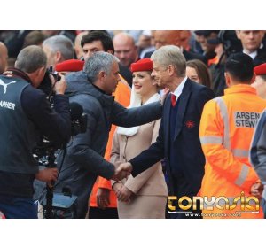 Arsene Wenger Memberikan Semangat Kepada Mourinho Usai Kalah di Liga Champions | Judi Bola Online | Agen Bola Terpercaya